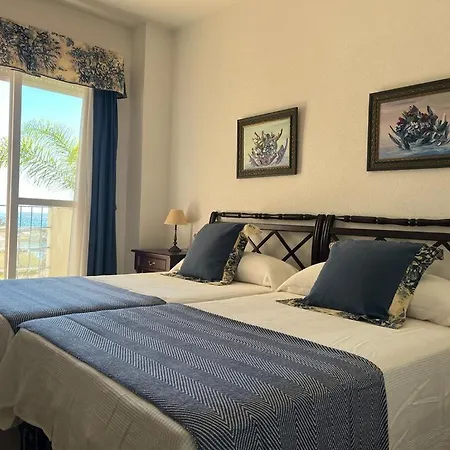 Lyrioshomes Precioso Puerto De * Estepona