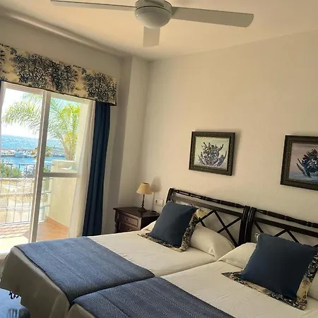 Lyrioshomes Precioso Puerto De * Εστεπόνα